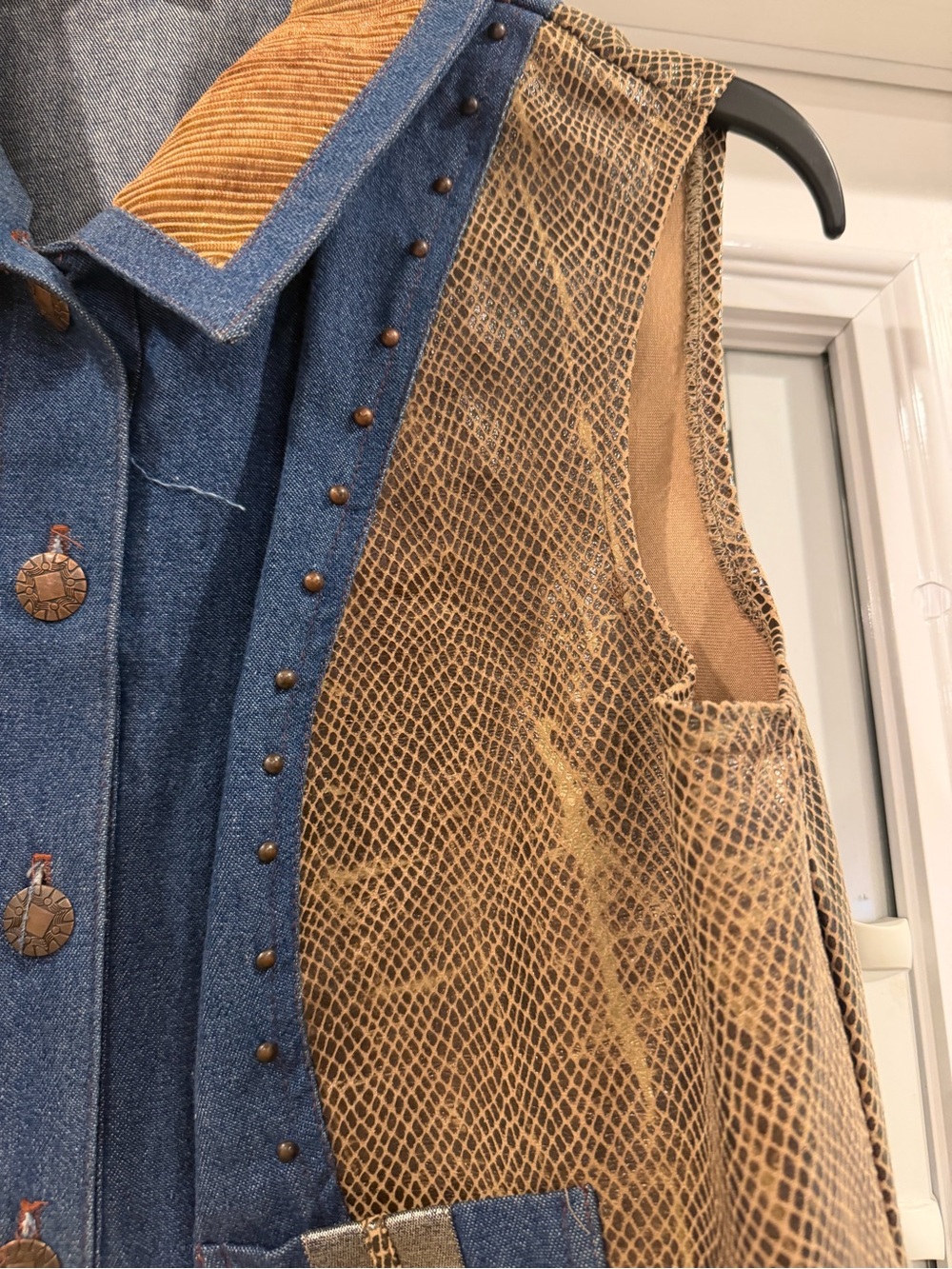 Vintage Y2k Nancy Bolen Denim & Brown Suede Snake Skin Print Vest - Picture 4 of 8